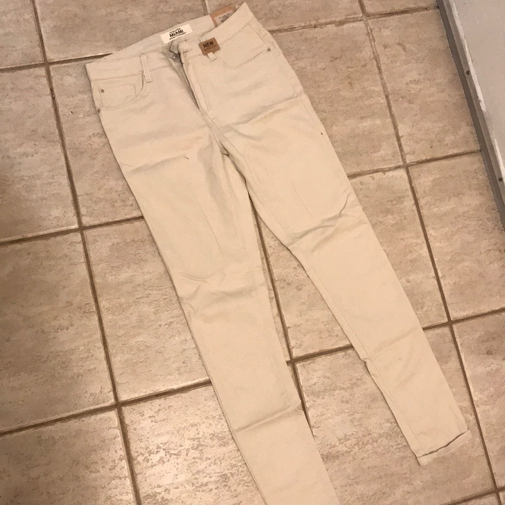 Beige Jeggings